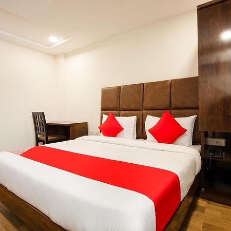 إندور Oyo 71689 Hotel S Pride المظهر الخارجي الصورة