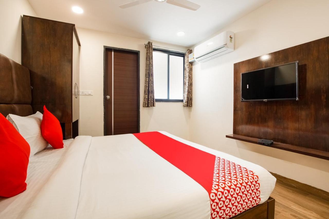 إندور Oyo 71689 Hotel S Pride المظهر الخارجي الصورة
