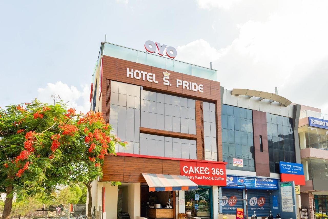 إندور Oyo 71689 Hotel S Pride المظهر الخارجي الصورة